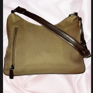 The SAK Shoulder bag